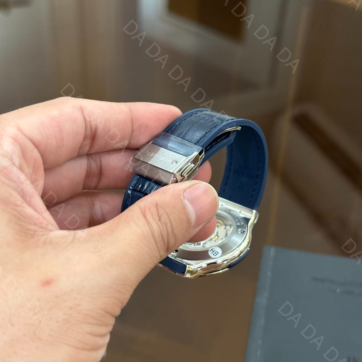 위블로 클래식퓨전 티타늄 풀다이아셋팅 블루다이얼 가죽러버밴드 38mm 7