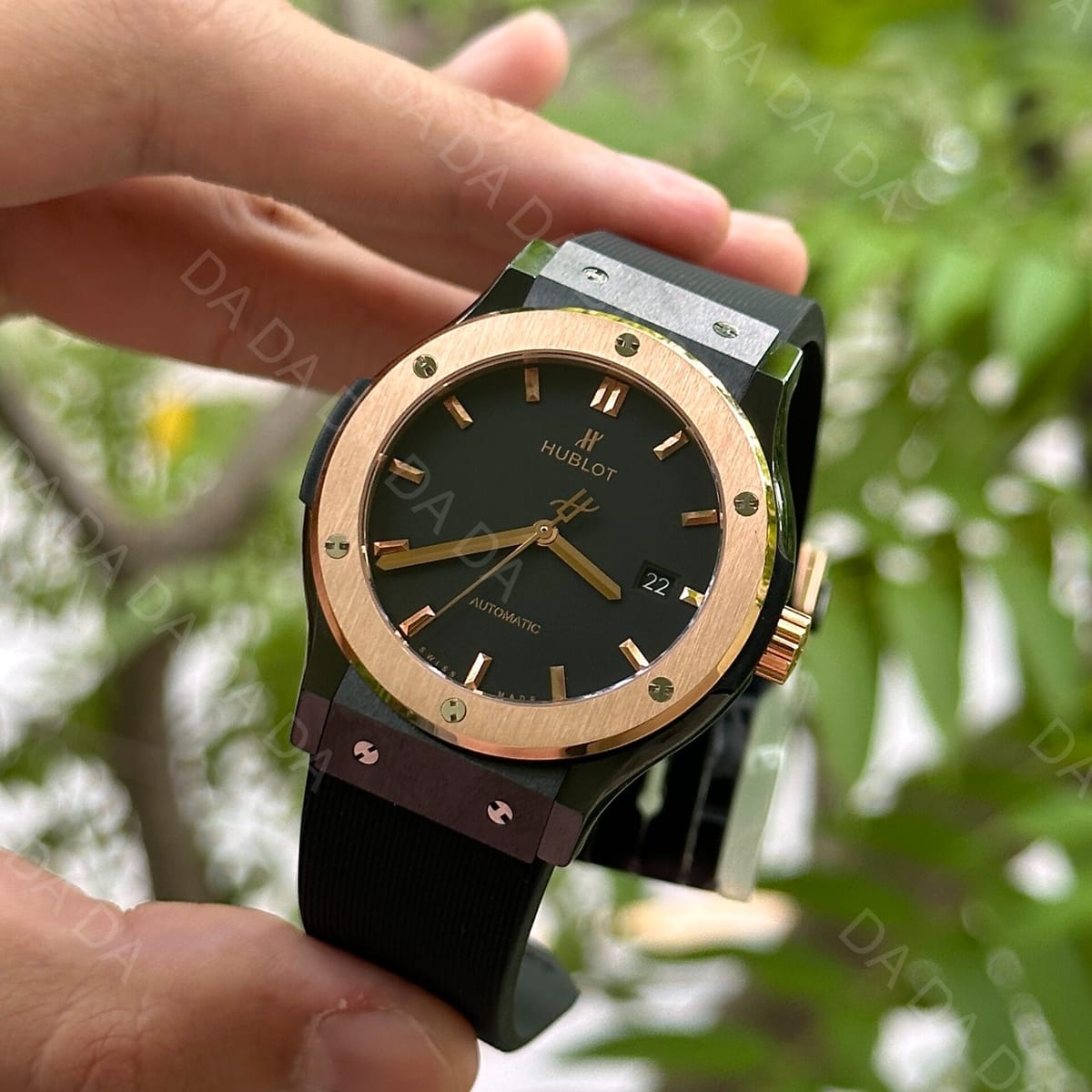 위블로 클래식퓨전 콤비 세라믹 블랙다이얼 러버밴드 42mm 4