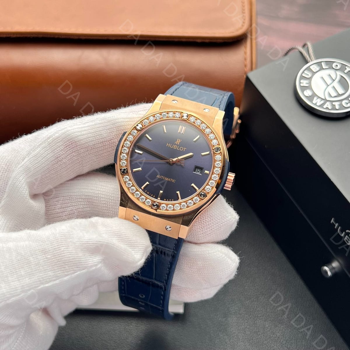위블로 클래식퓨전 콤비 다이아베젤 블루다이얼 가죽러버밴드 42mm 3