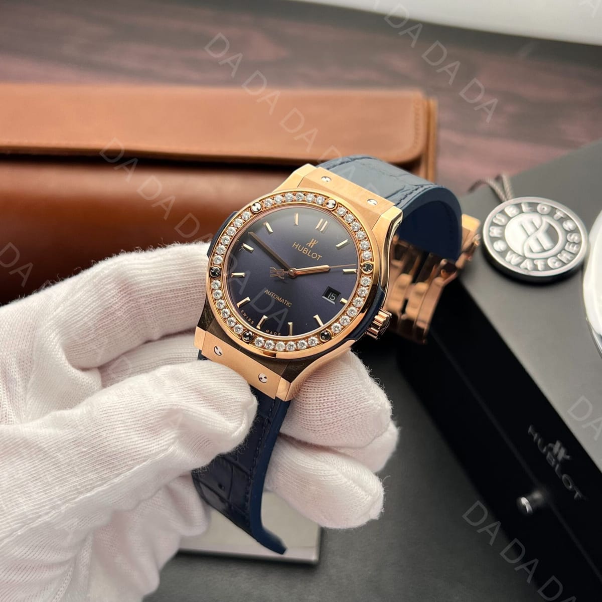 위블로 클래식퓨전 콤비 다이아베젤 블루다이얼 가죽러버밴드 42mm 4