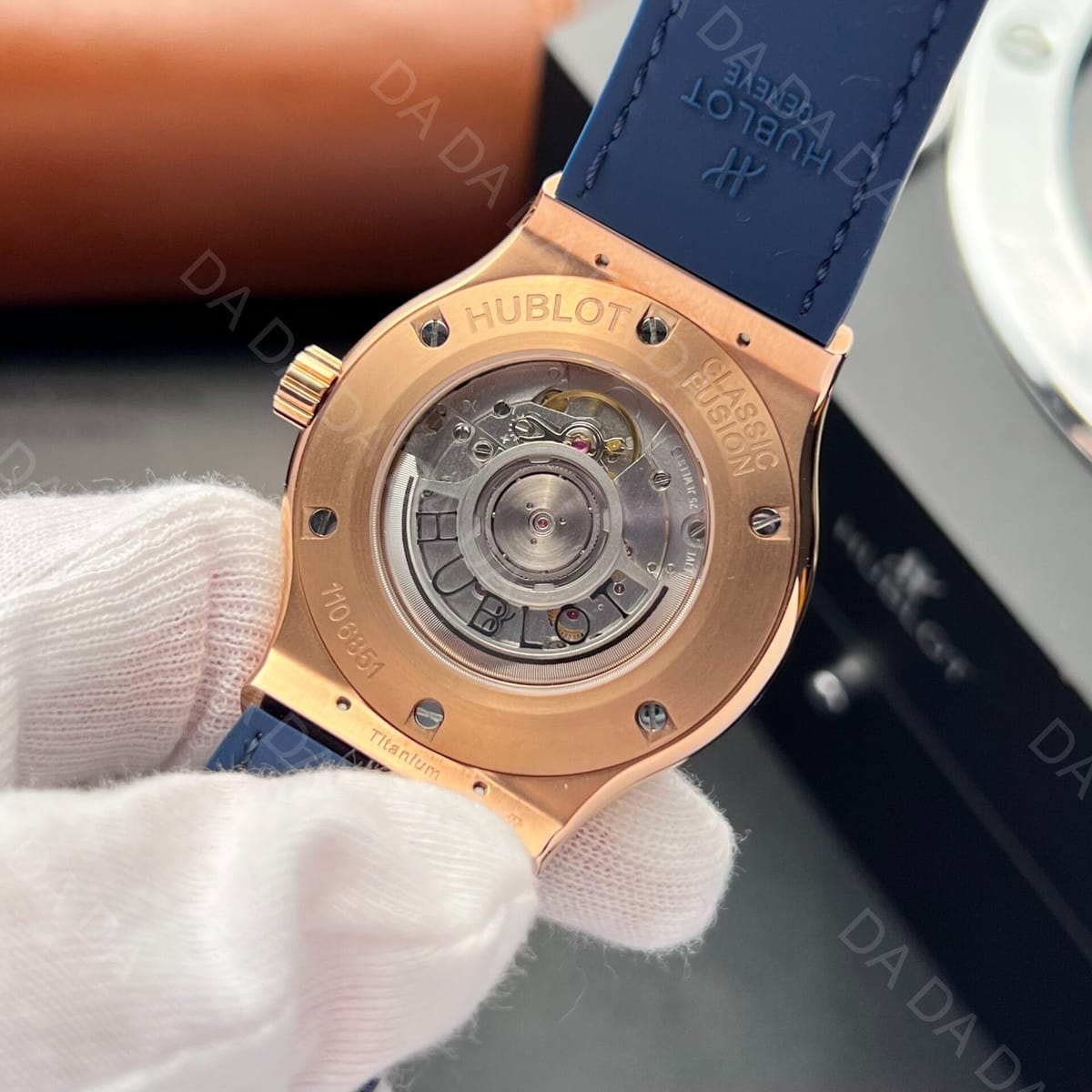 위블로 클래식퓨전 콤비 다이아베젤 블루다이얼 가죽러버밴드 42mm 7