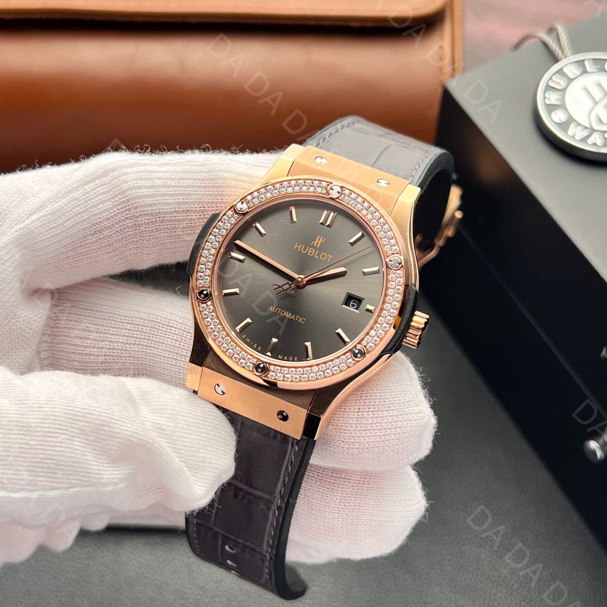 위블로 클래식퓨전 콤비 다이아베젤 그레이다이얼 가죽러버밴드 42mm 3