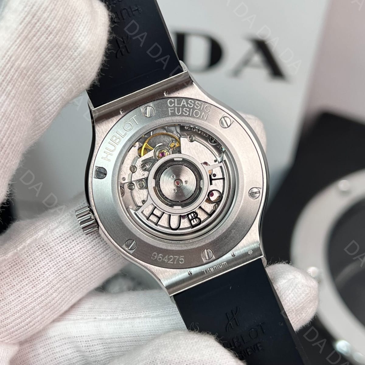 위블로 클래식퓨전 티타늄 다이아베젤 화이트다이얼 블랙가죽러버밴드 38mm 5