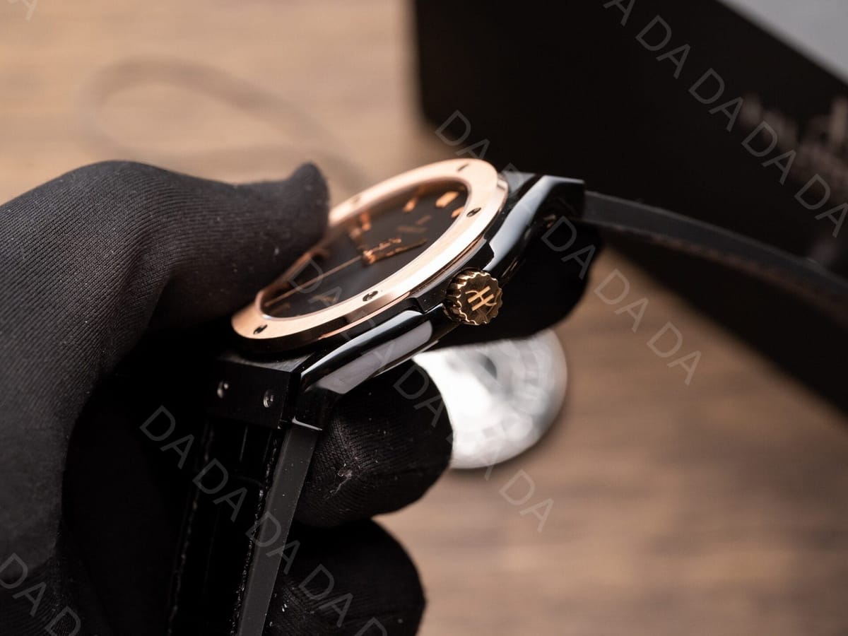 위블로 클래식퓨전 콤비 세라믹 블랙다이얼 가죽러버밴드 42mm 5