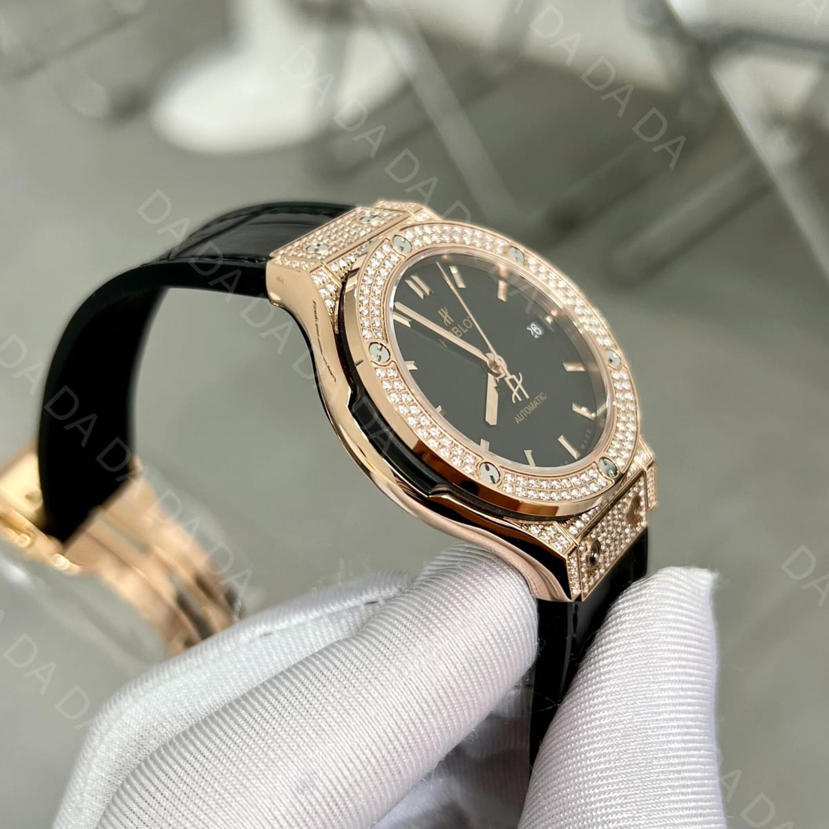 위블로 클래식퓨전 금통 블랙다이얼 풀다이아셋팅 가죽러버밴드 38mm 6