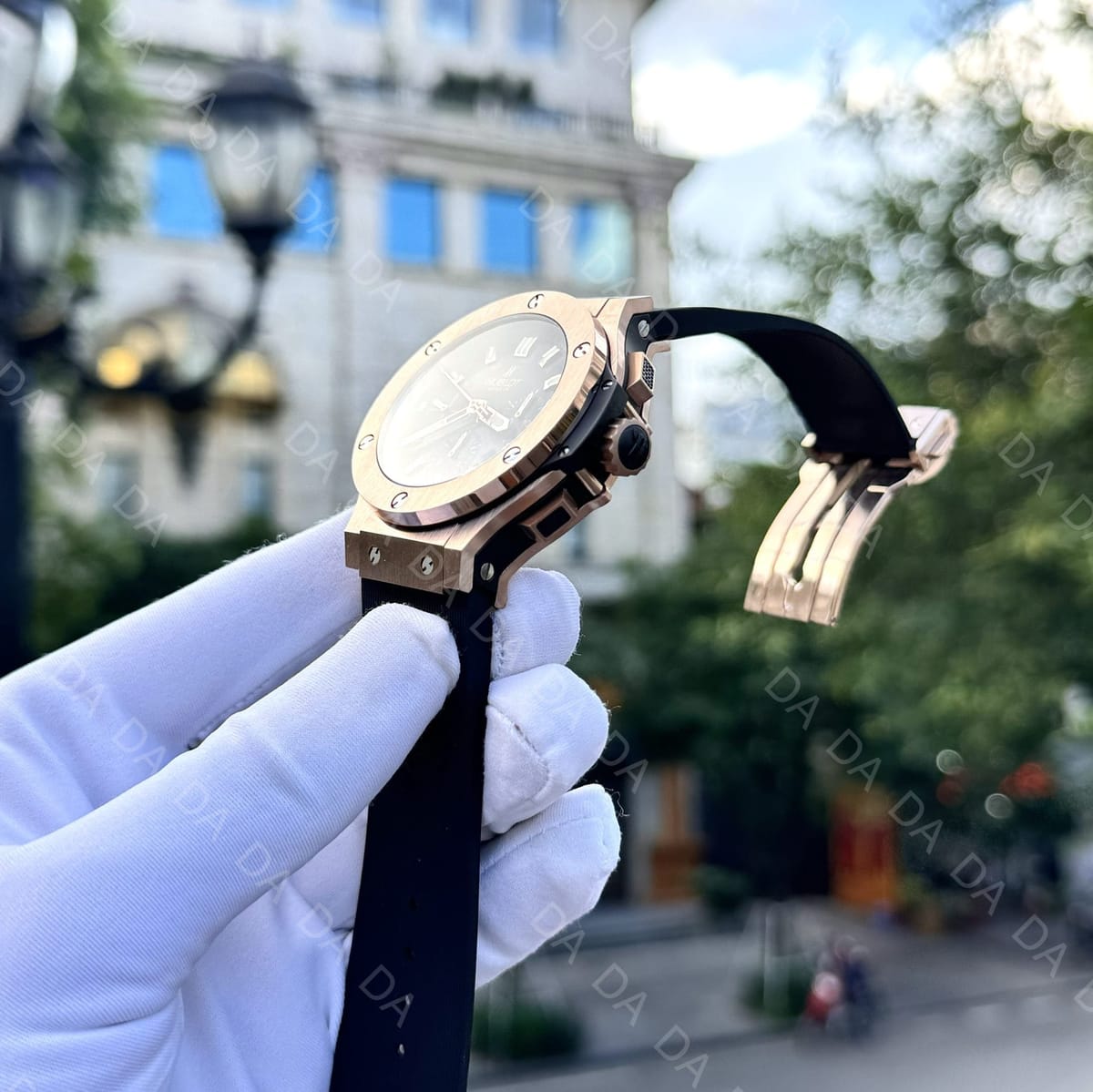 위블로 빅뱅 크로노그래프 킹 골드 검판 러버밴드 44mm 5