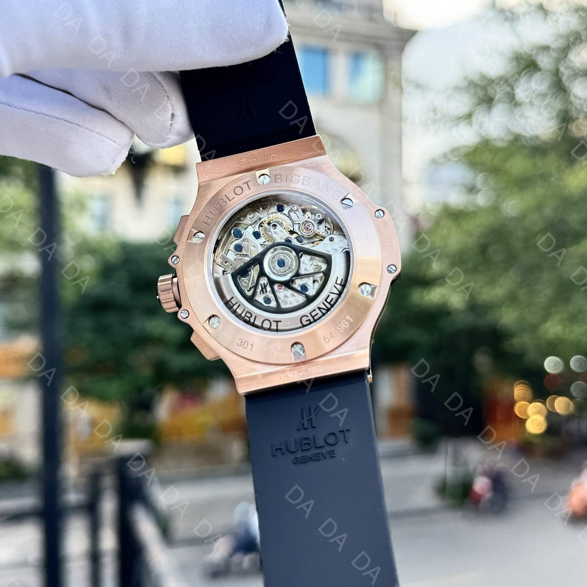 위블로 빅뱅 크로노그래프 킹 골드 검판 러버밴드 44mm 7