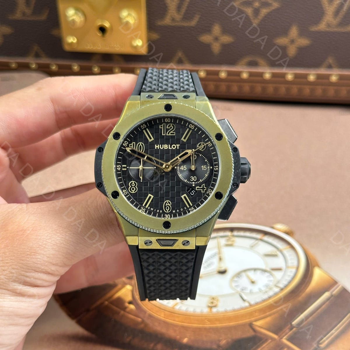 위블로 빅뱅 20주년 에디션 러버밴드 43mm 3