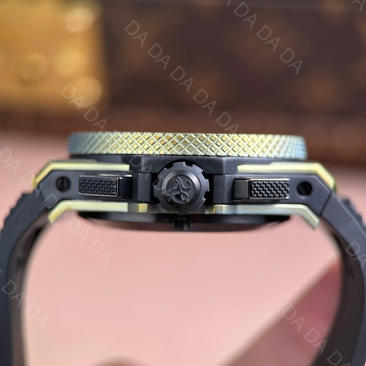 위블로 빅뱅 20주년 에디션 러버밴드 43mm 12