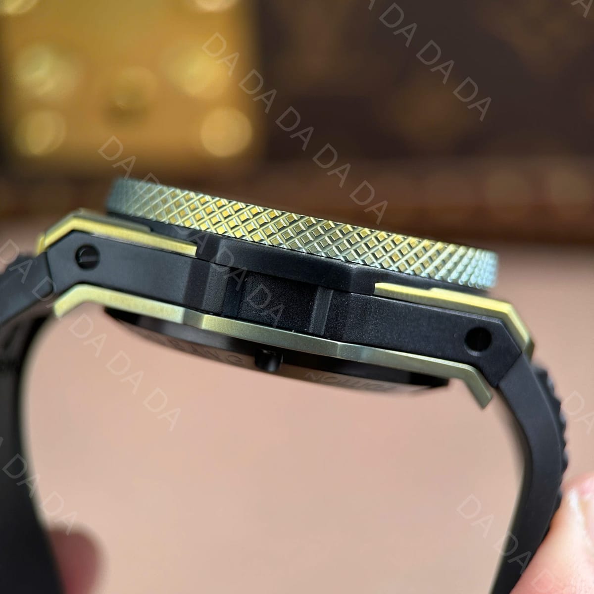 위블로 빅뱅 20주년 에디션 러버밴드 43mm 13