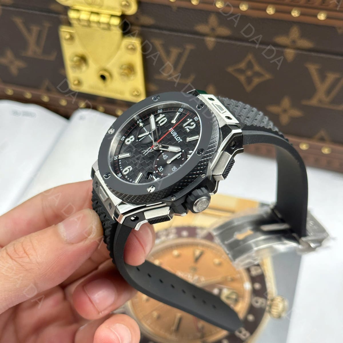위블로 빅뱅 20주년 티타늄 세라믹 러버밴드 43mm 10