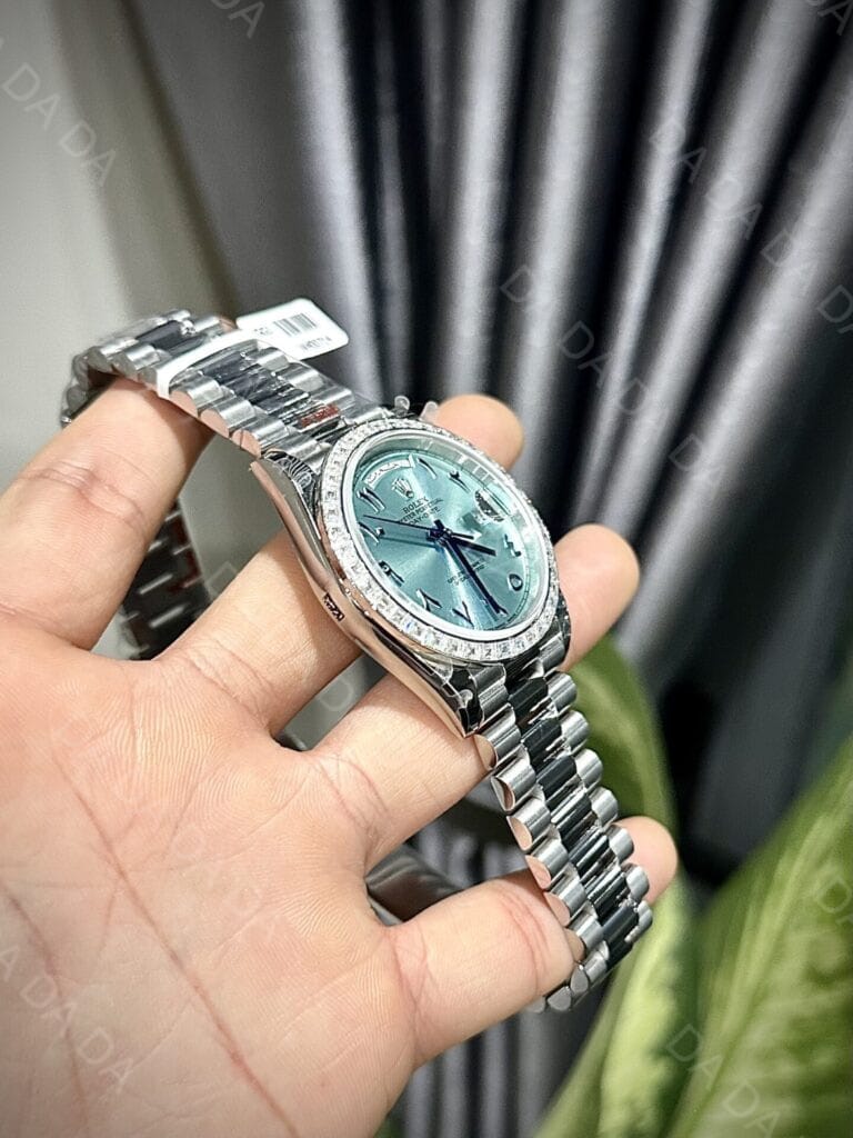 롤렉스 데이데이트 화이트골드 아이스블루 아랍다이얼 다이아베젤 40mm 3