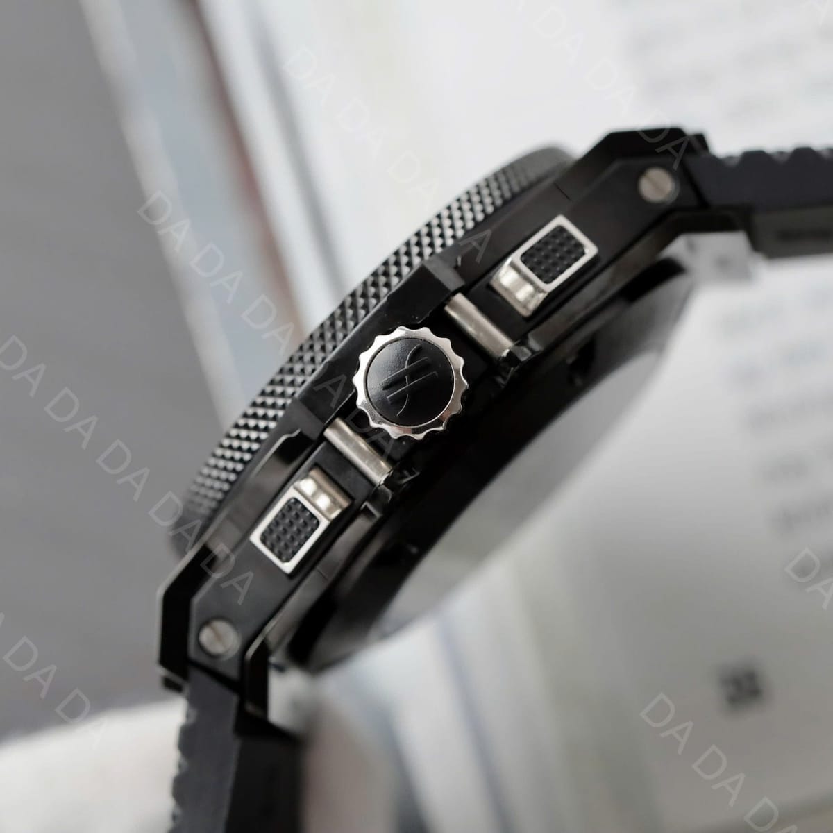 위블로 빅뱅 티타늄 블랙 러버밴드 42mm 8