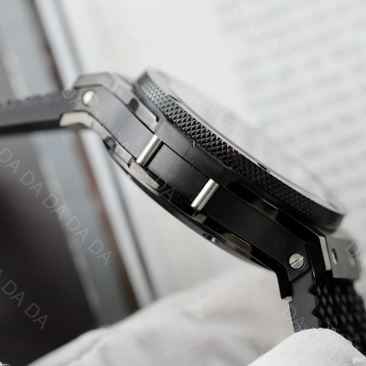 위블로 빅뱅 티타늄 블랙 러버밴드 42mm 9