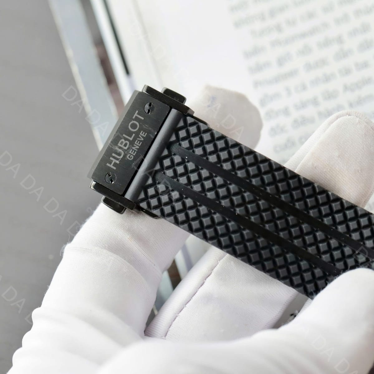 위블로 빅뱅 티타늄 블랙 러버밴드 42mm 11