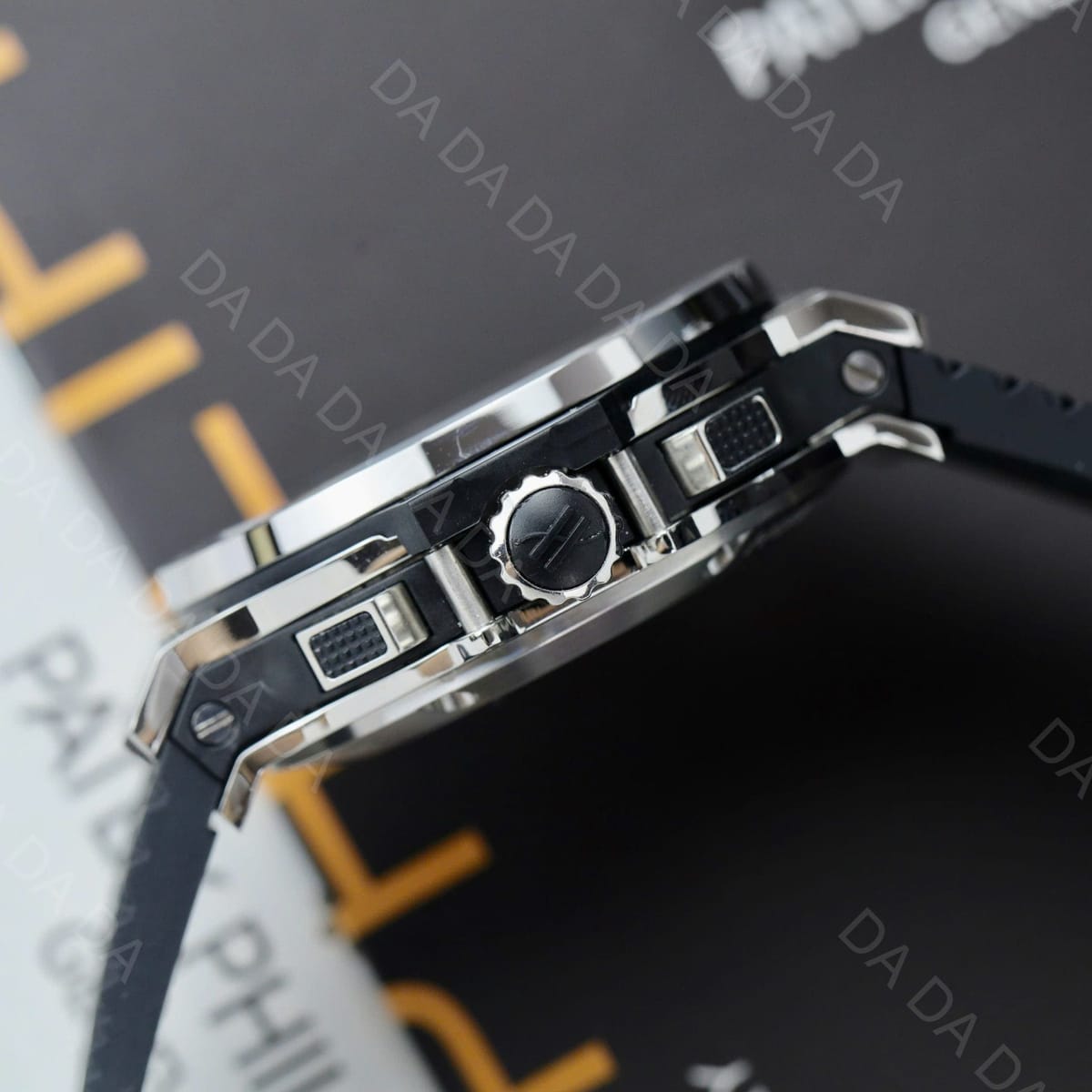 위블로 빅뱅 티타늄 블랙다이얼 러버밴드 42mm 7