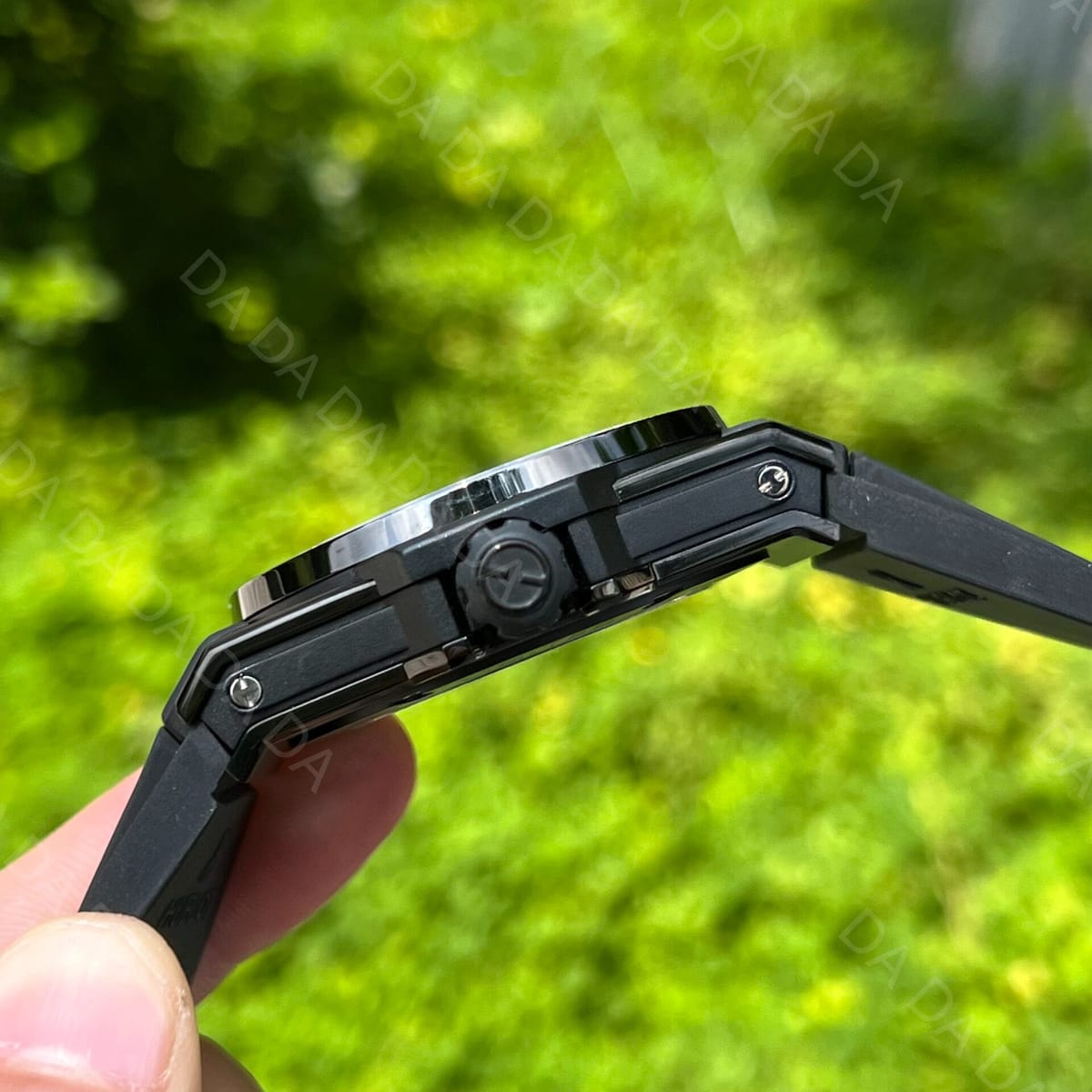 위블로 빅뱅 뚜르비옹 세라믹블랙 러버밴드 45mm 5