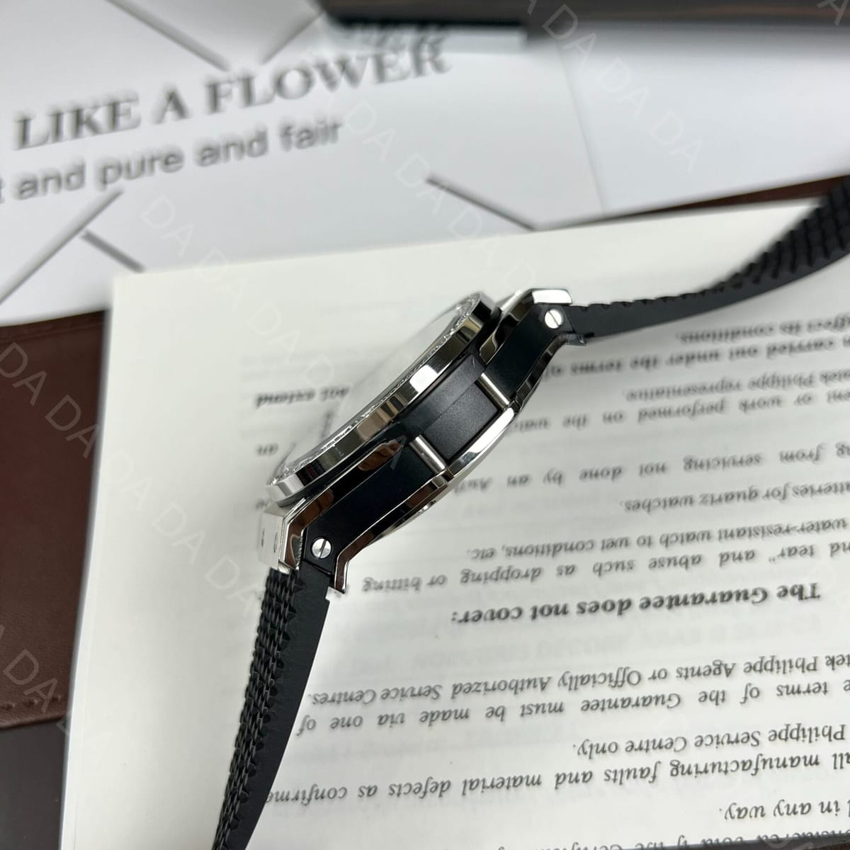 위블로 빅뱅 크로노그래프 다이아베젤 블랙 러버밴드 44mm 6
