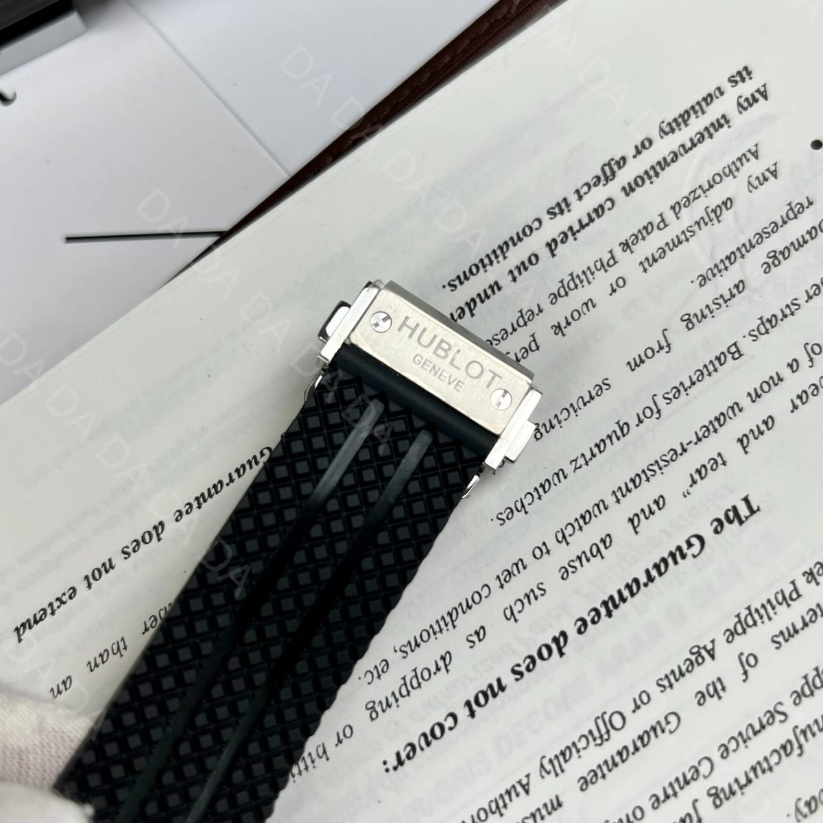 위블로 빅뱅 크로노그래프 다이아베젤 블랙 러버밴드 44mm 8