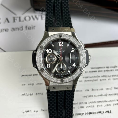 위블로 빅뱅 크로노그래프 다이아베젤 블랙 러버밴드 44mm