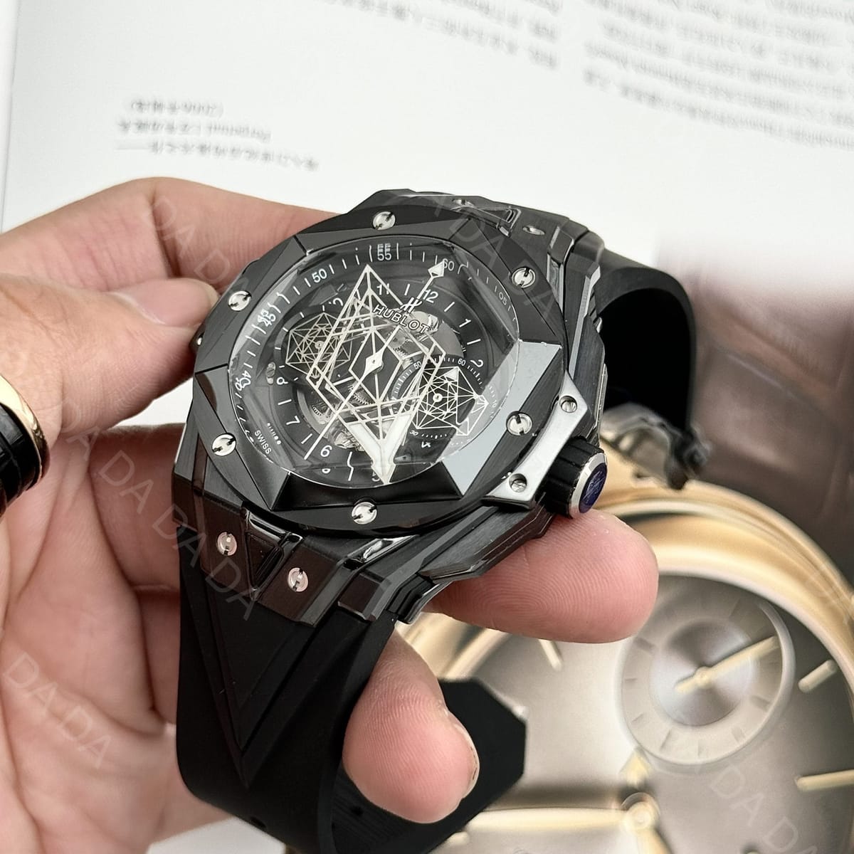 위블로 빅뱅 상블루2 블랙세라믹 러버밴드 45mm 5