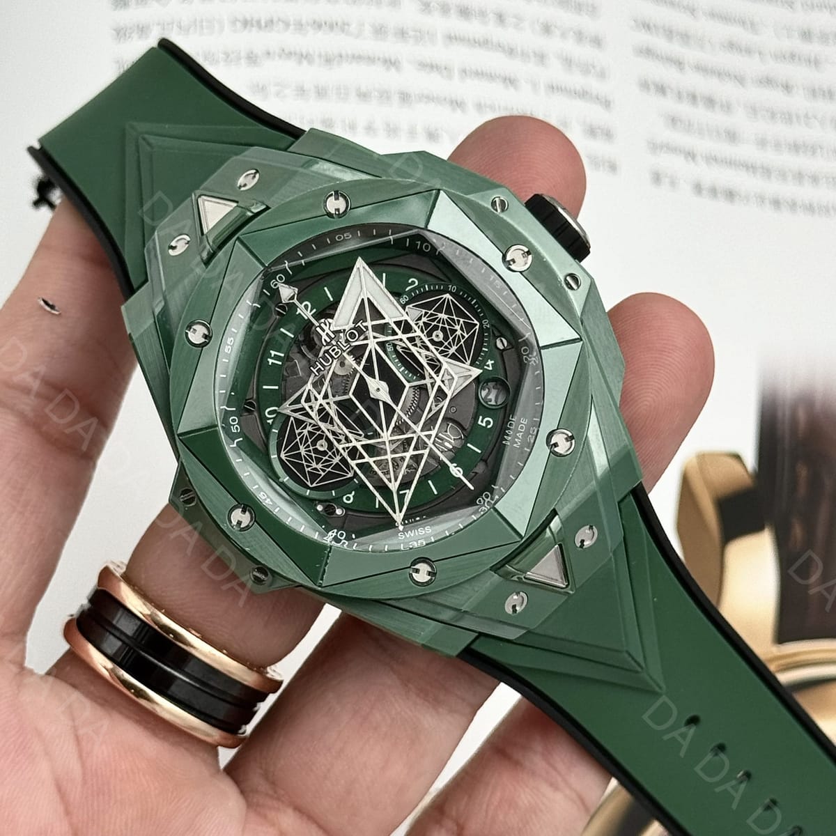 위블로 빅뱅 상블루2 그린세라믹 러버밴드 45mm 4