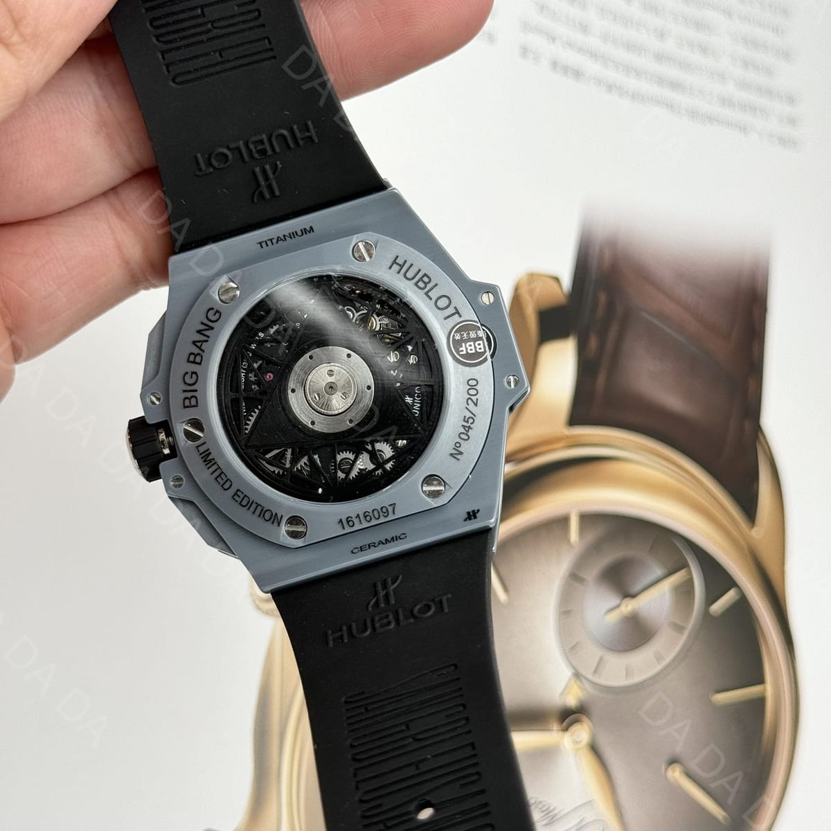 위블로 빅뱅 상블루2 그레이세라믹 러버밴드 45mm 9