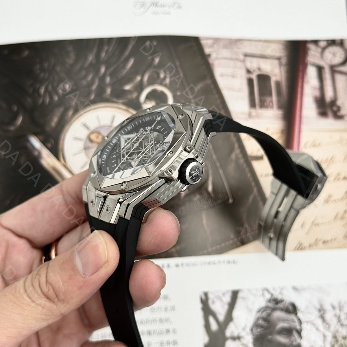 위블로 빅뱅 상블루2 티타늄 블랙다이얼 러버밴드 45mm 5