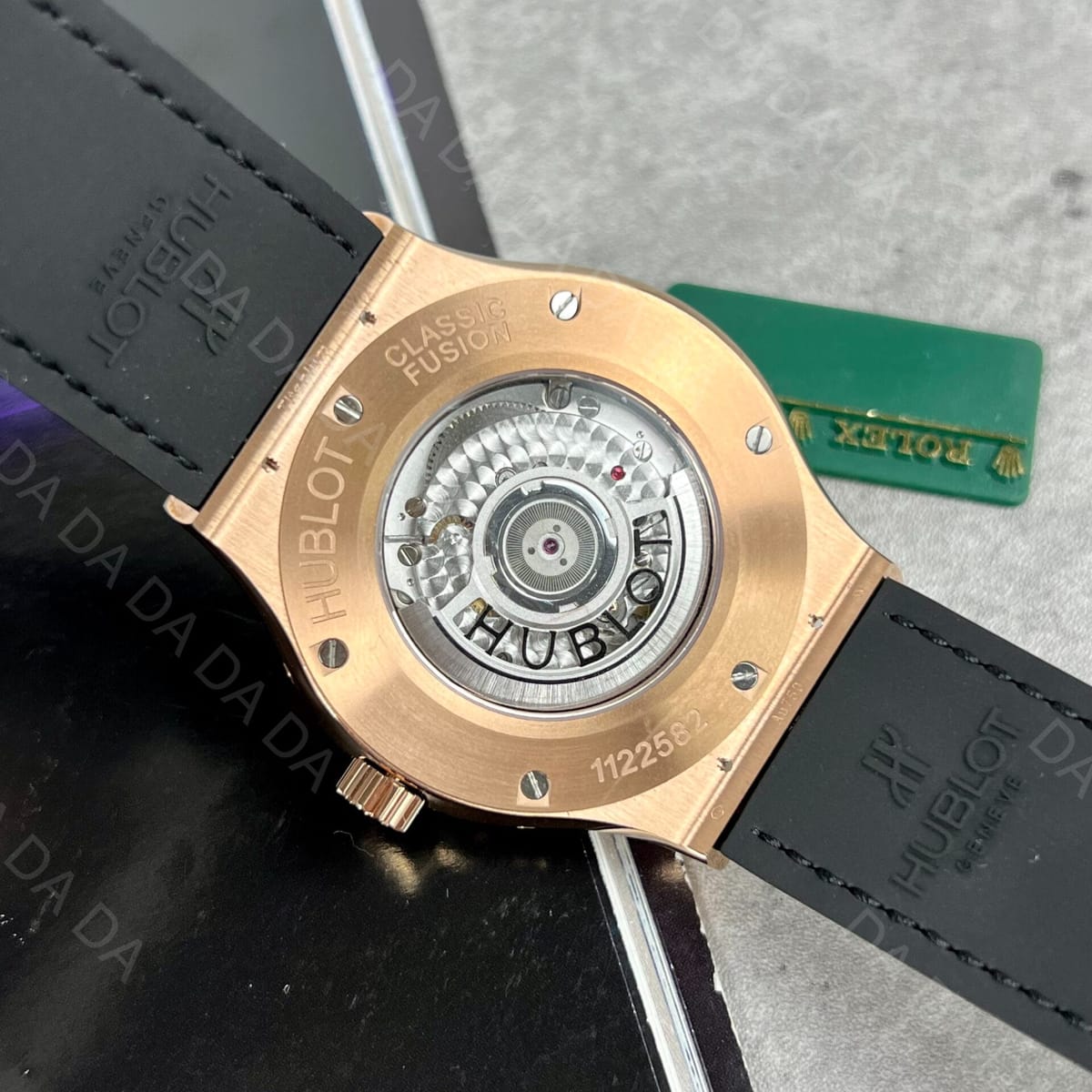 위블로 클래식퓨전 에어로퓨전 문페이즈 킹골드 러버밴드 42mm 8
