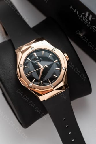 위블로 클래식퓨전 올린스키 킹골드 블랙다이얼 러버밴드 40mm