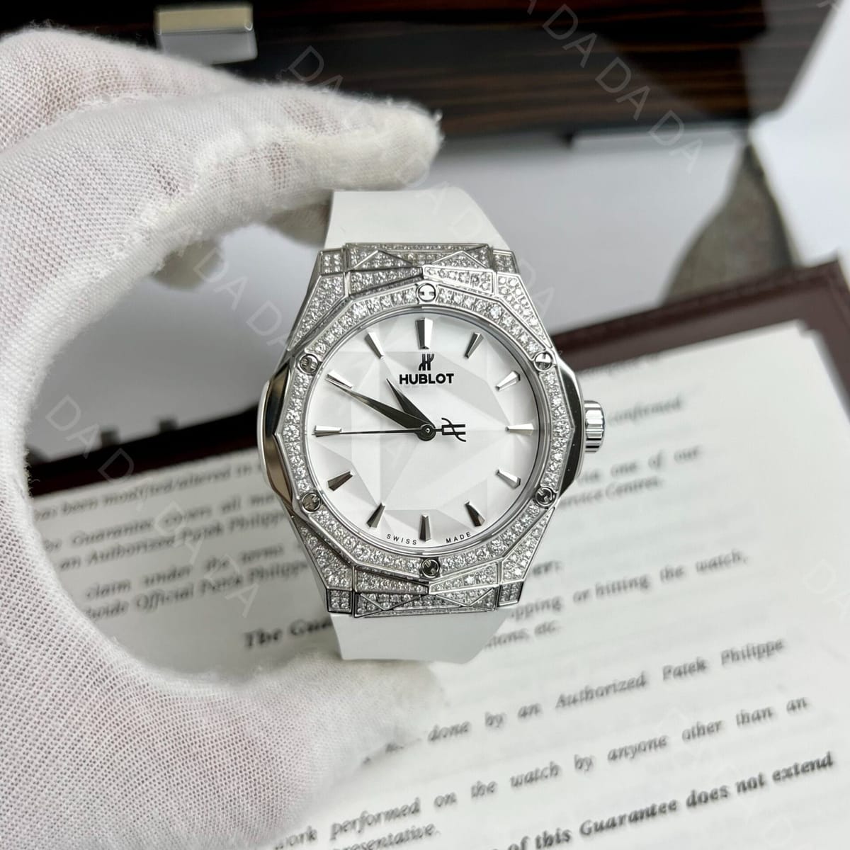 위블로 클래식퓨전 올린스키 풀다이아셋팅 화이트다이얼 러버밴드 40mm 3