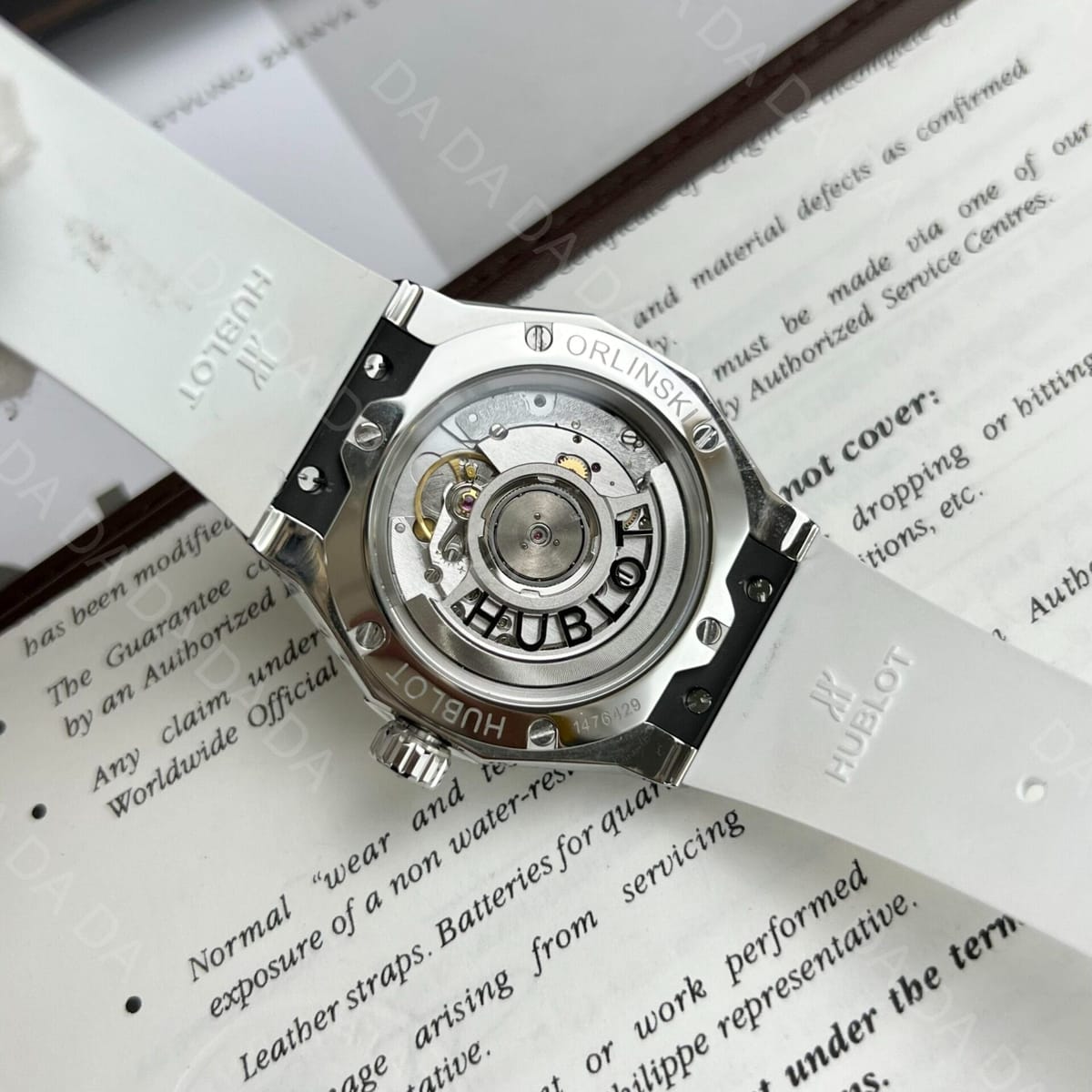 위블로 클래식퓨전 올린스키 풀다이아셋팅 화이트다이얼 러버밴드 40mm 7