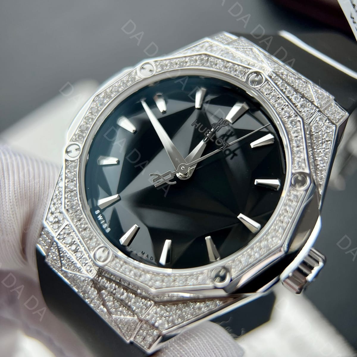 위블로 클래식퓨전 올린스키 풀다이아셋팅 블랙다이얼 러버밴드 40mm 3