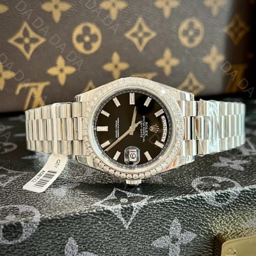 롤렉스 데이데이트 화이트골드 검판 바게트다이아 다이아베젤 40mm