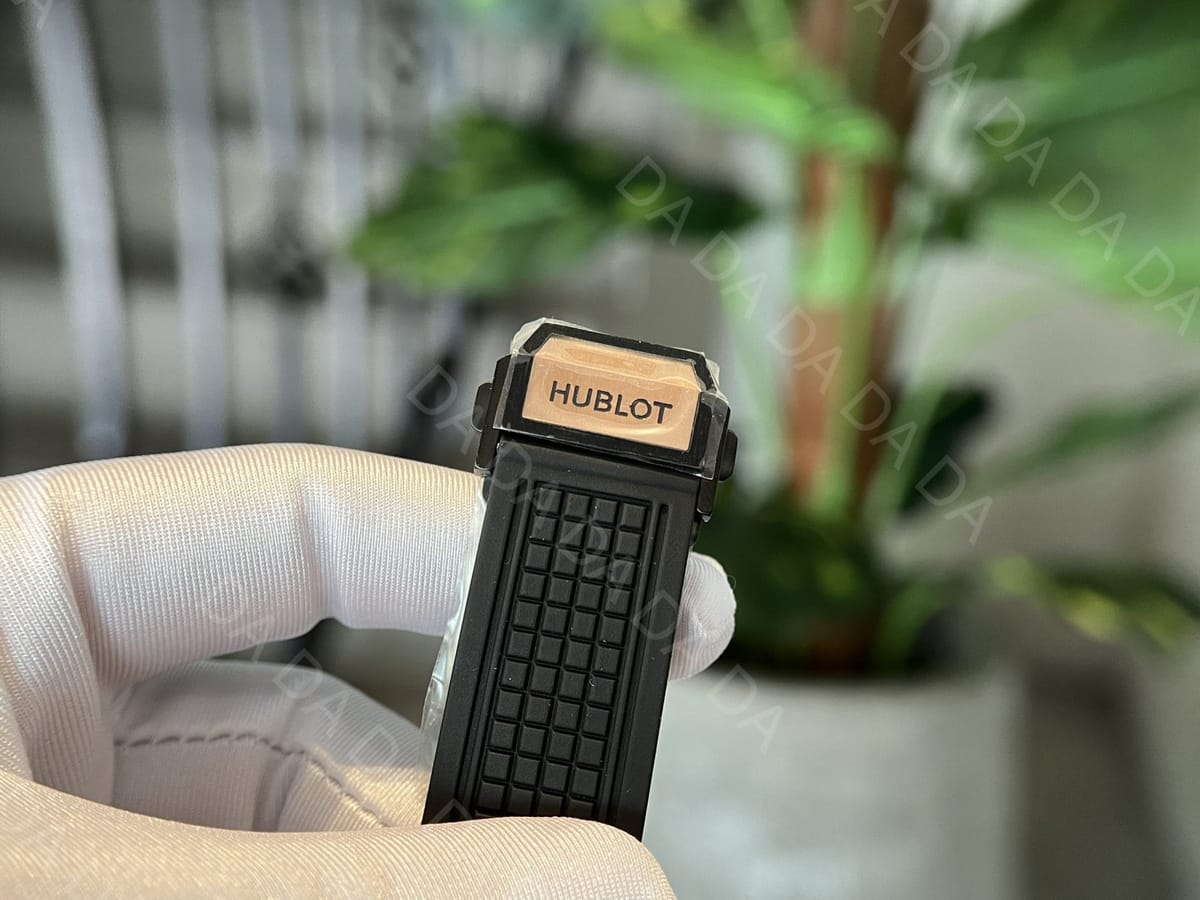 위블로 스퀘어 뱅 유니코 킹골드 다이아베젤 러버밴드 42mm 8