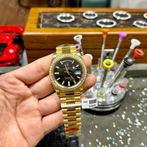 롤렉스 데이데이트 옐로우골드 금통 검판 바게트다이아 다이아베젤 40mm