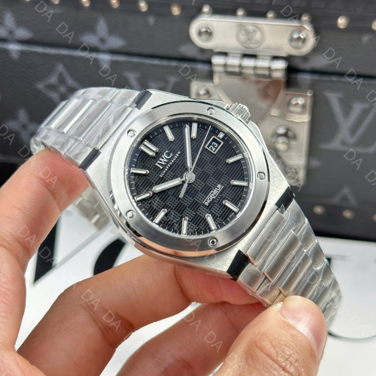 IWC 인제니어 스틸 검판 40mm 4
