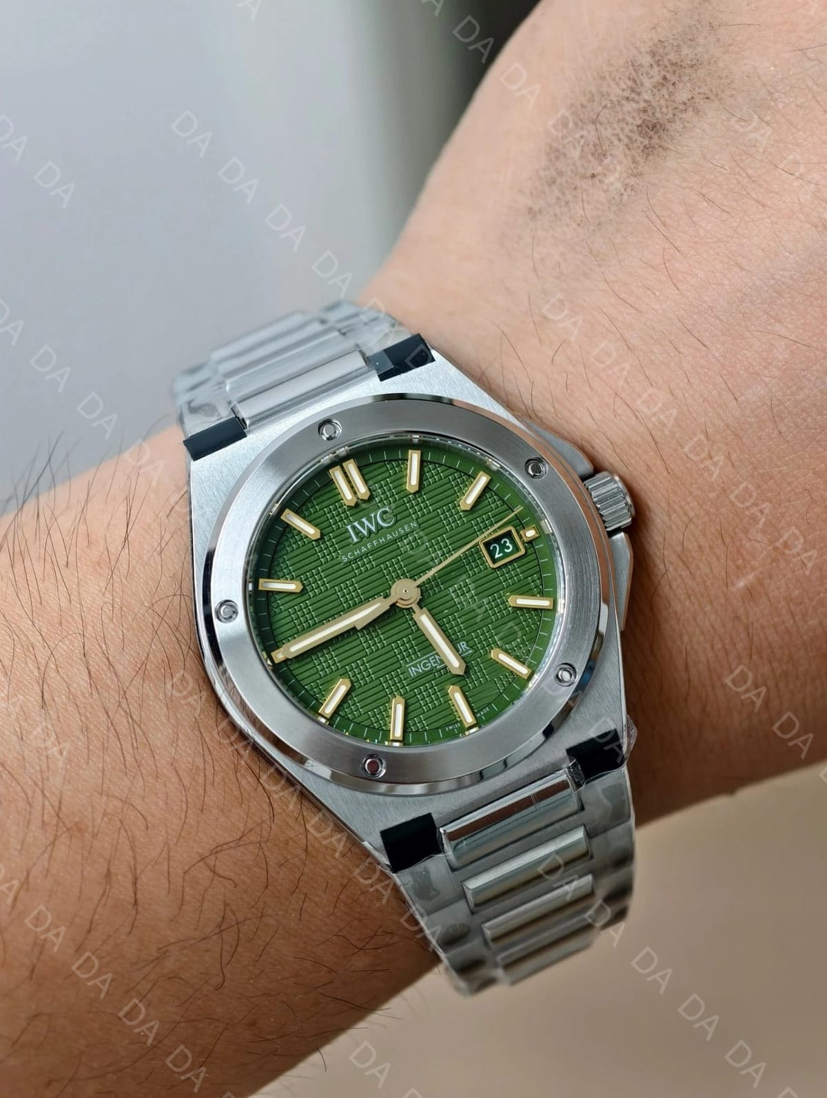 IWC 인제니어 스틸 그린 40mm 9