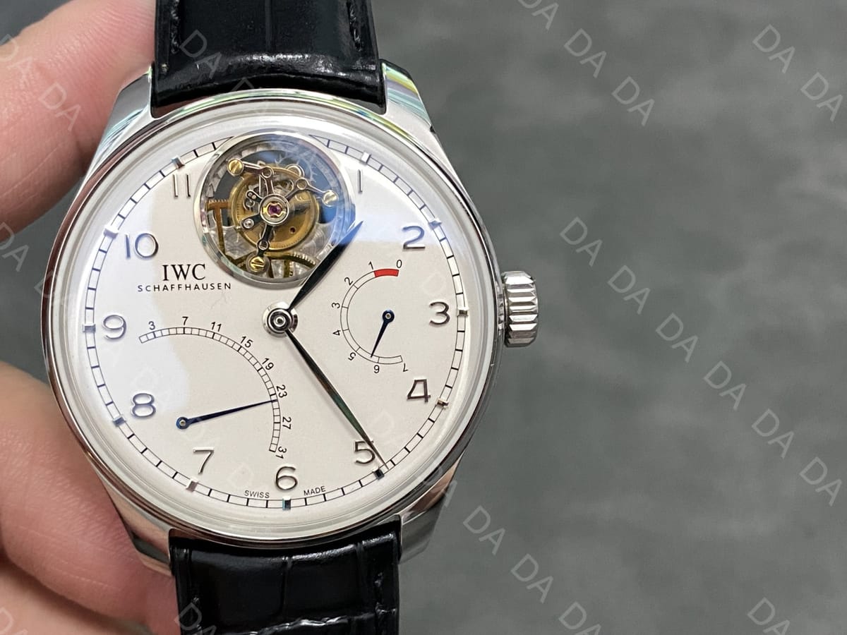 IWC 포르투기저 플라잉 뚜르비옹 흰판 44.2mm 5
