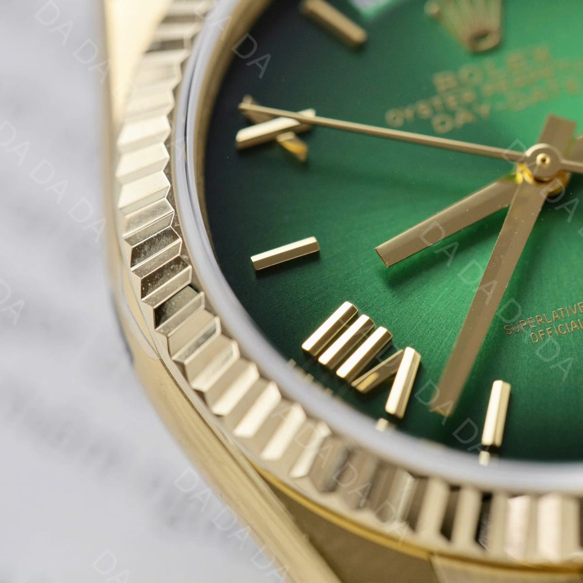 롤렉스 데이데이트 옐로우골드 금통 그린 옴브레 36mm 9