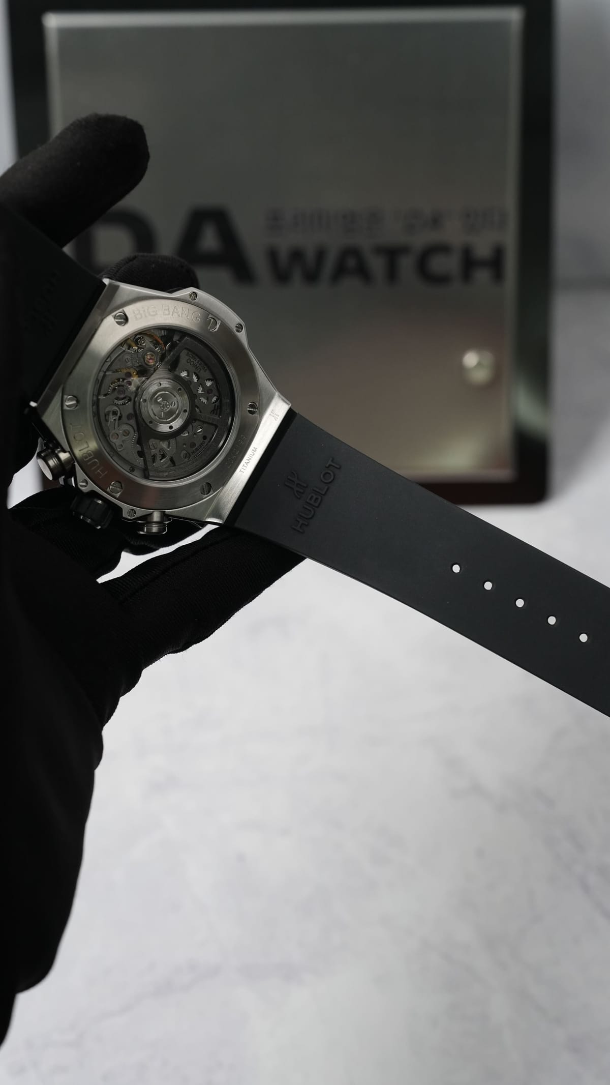 위블로 빅뱅 유니코 티타늄 베젤 러버밴드 42mm 14