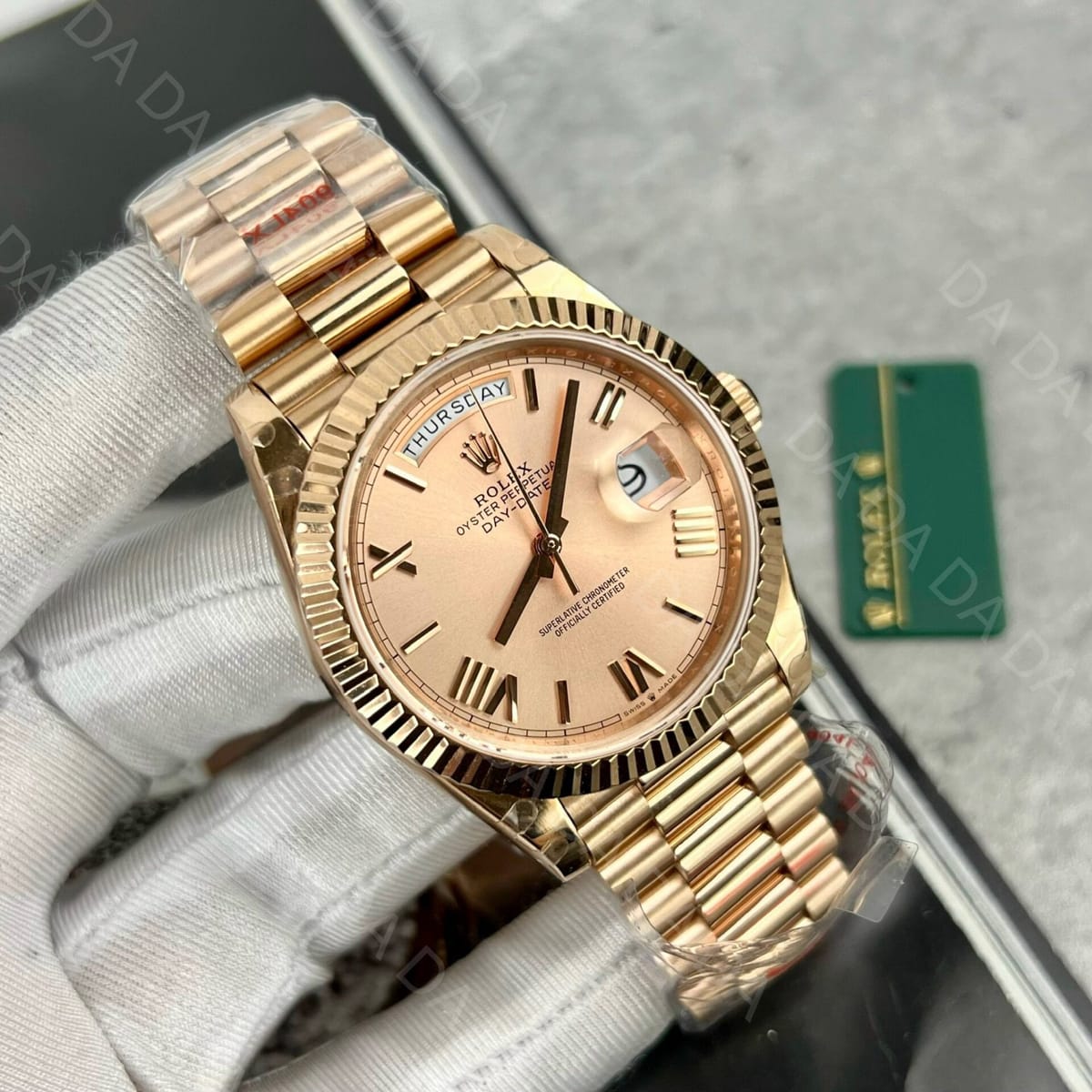 롤렉스 데이데이트 로즈골드 선더스트다이얼 40mm 4