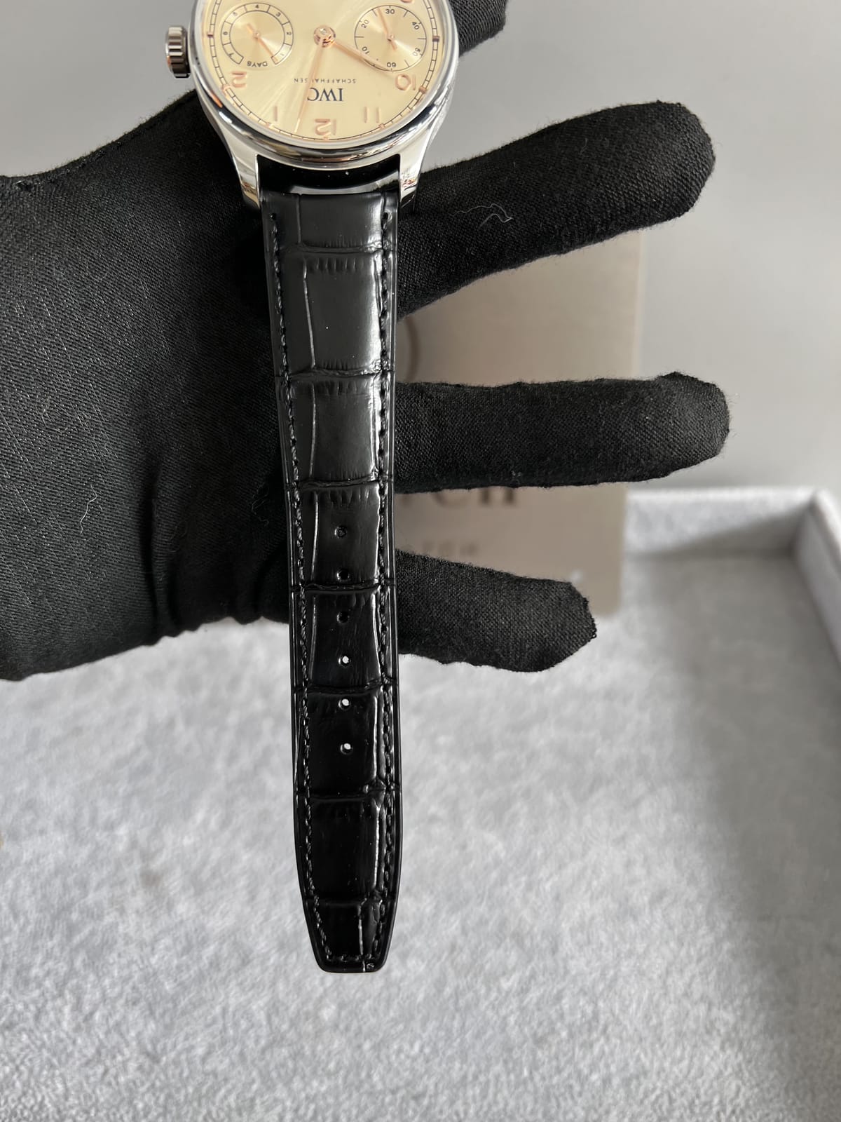 IWC 포르투기저 선더스트다이얼 오토메틱 42mm 16