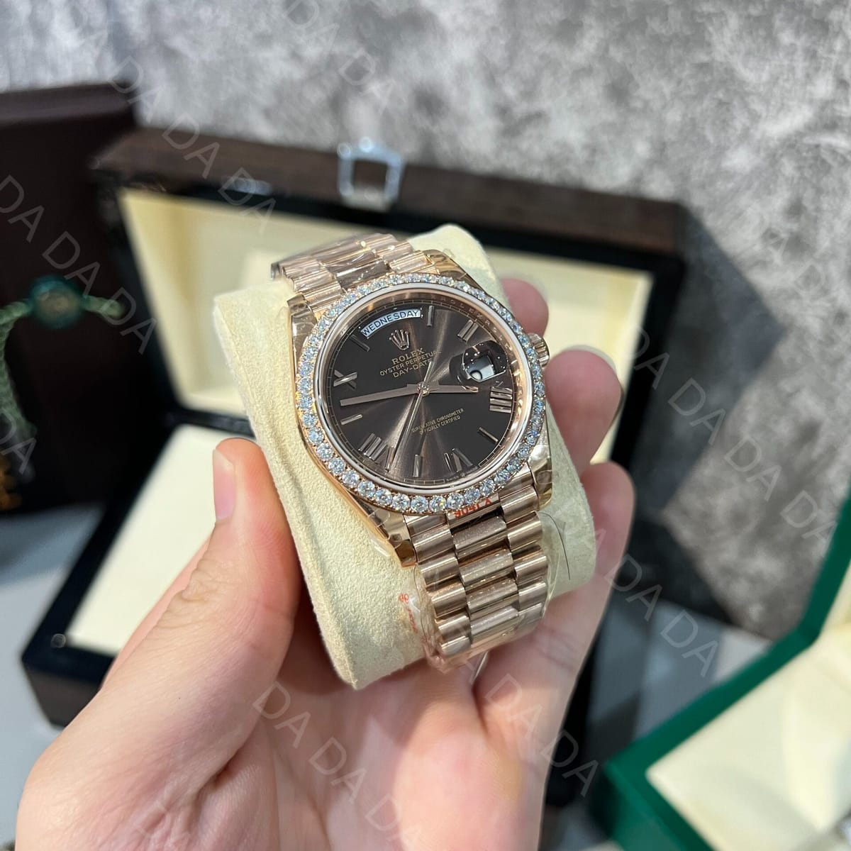 롤렉스 데이데이트 로즈골드 금통 초코판 다이아베젤 40mm 3