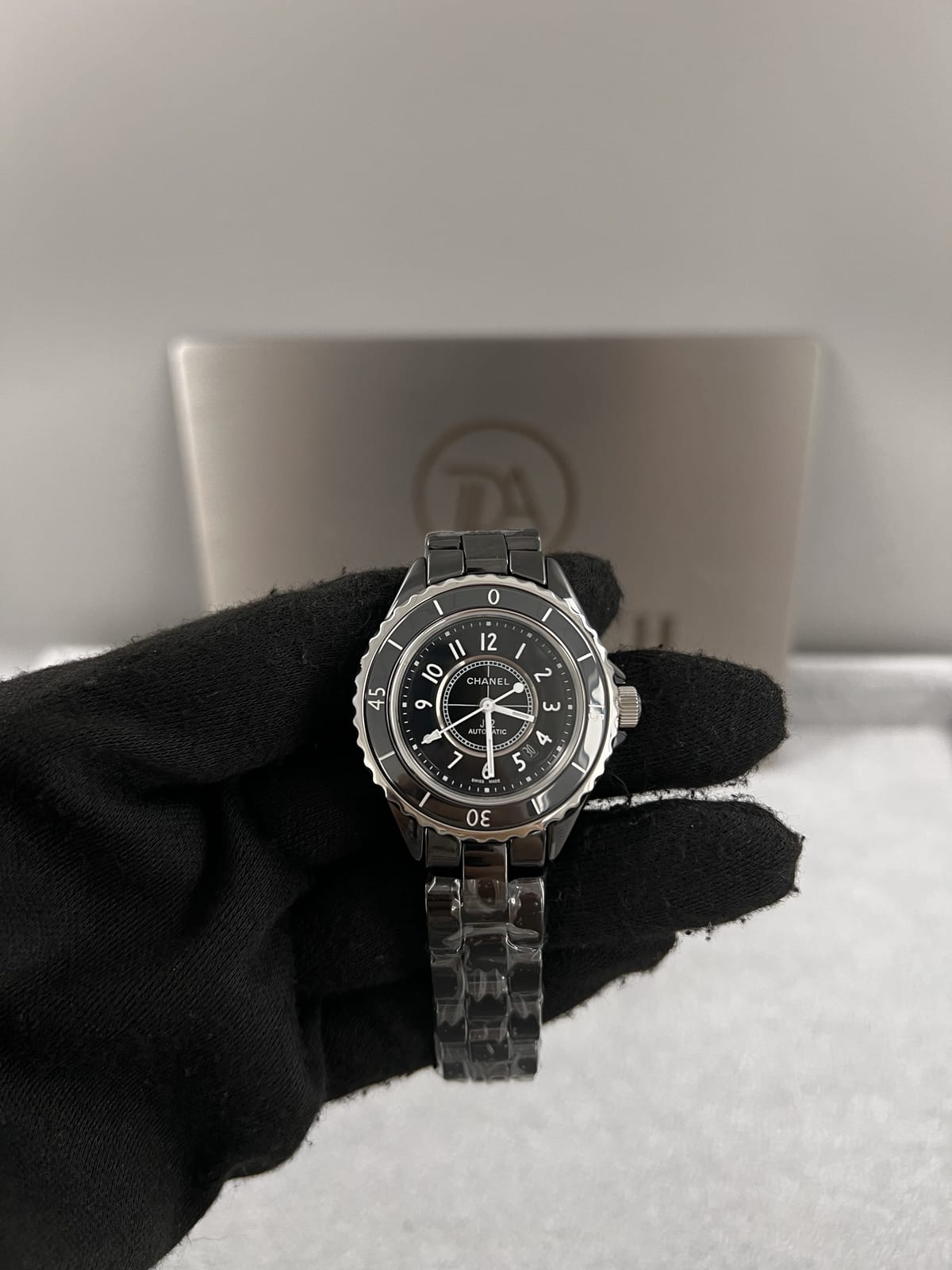 샤넬 J12 블랙세라믹 오토메틱 33mm 4