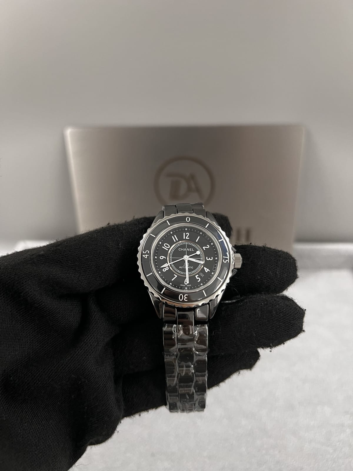 샤넬 J12 블랙세라믹 오토메틱 33mm 5