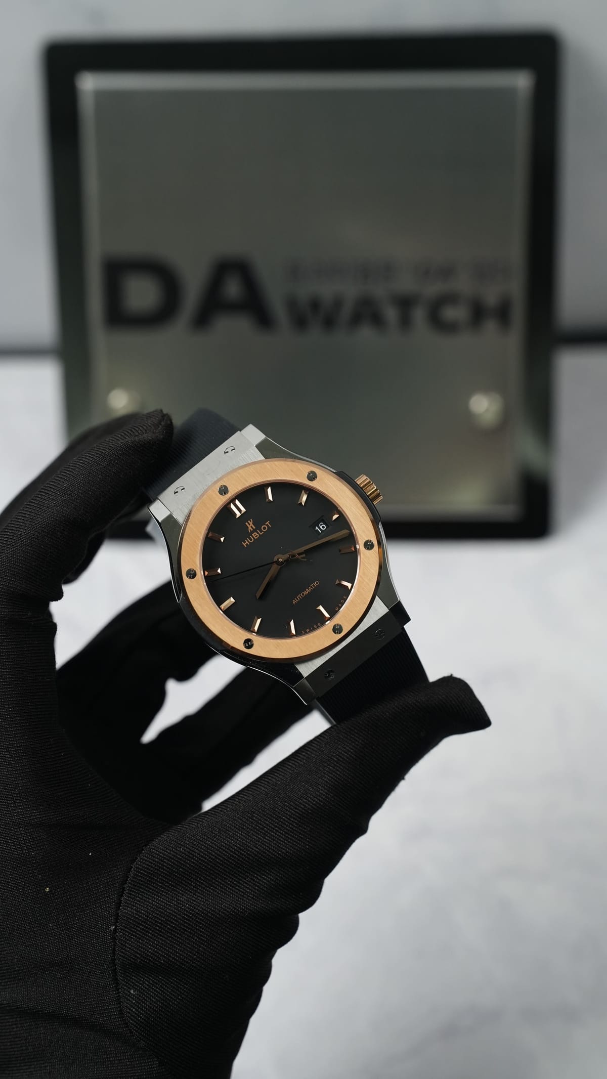위블로 클래식퓨전 티타늄 콤비 검판 러버밴드 42mm 4