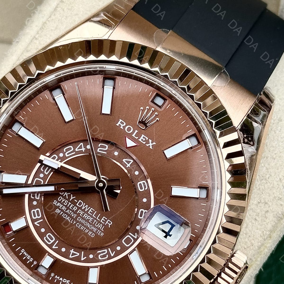 롤렉스 스카이드웰러 로즈골드 금통 초코판 러버밴드 42mm 5