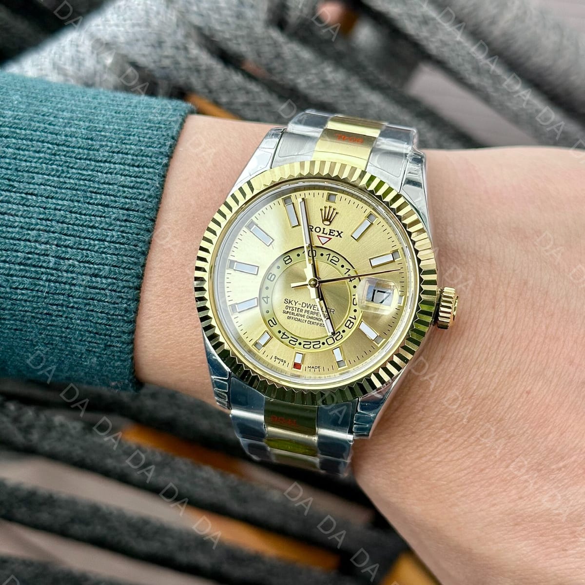 롤렉스 스카이드웰러 콤비 샴페인골드 다이얼 42mm 6
