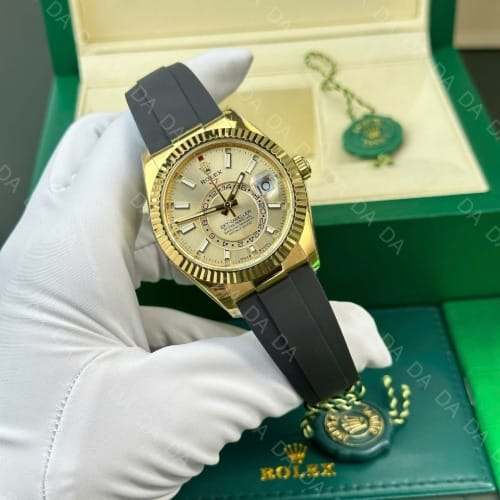 롤렉스 스카이드웰러 옐로우골드 금통 샴페인다이얼 러버밴드 42mm